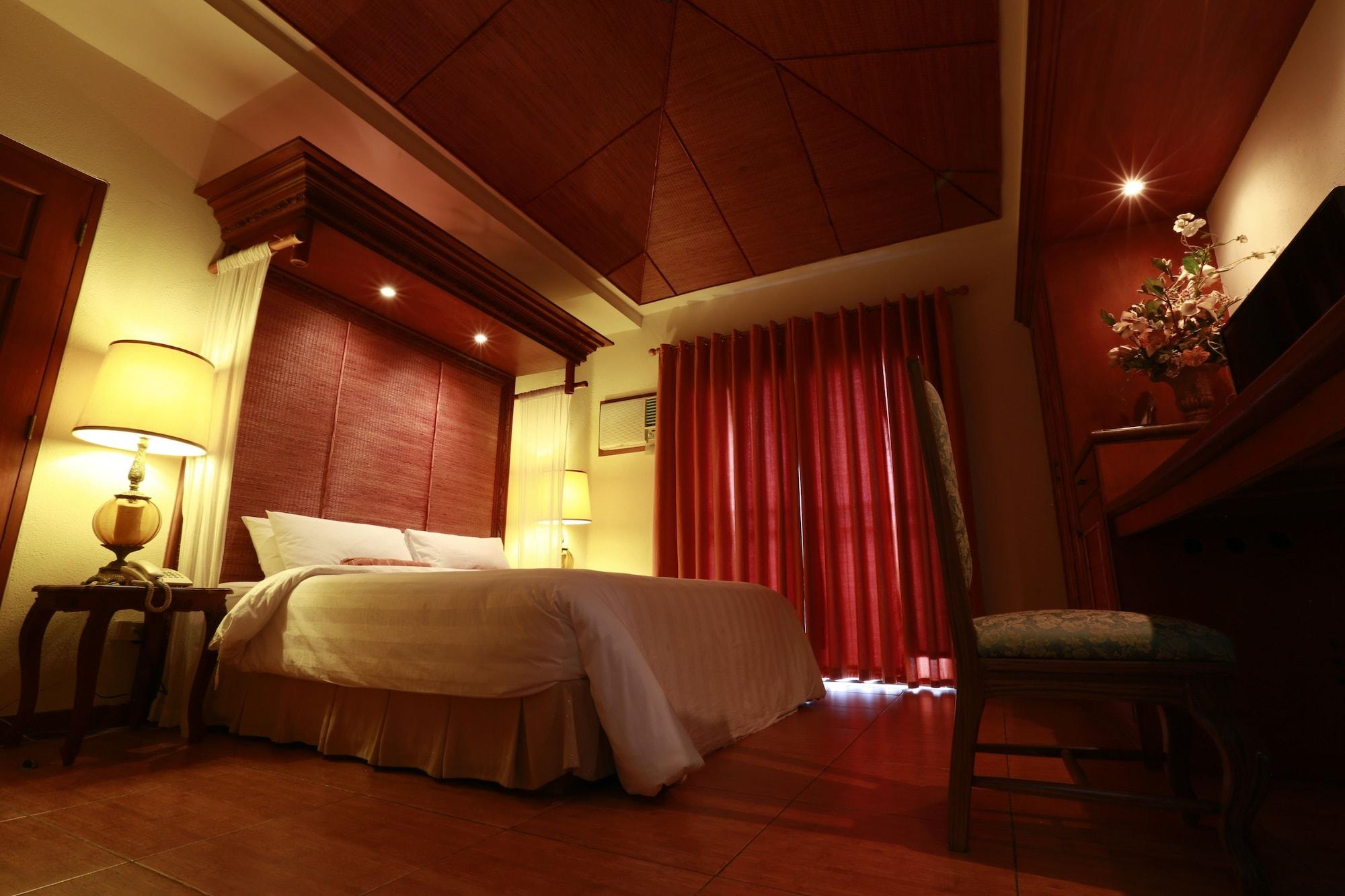 Java Hotel Laoag Bagian luar foto