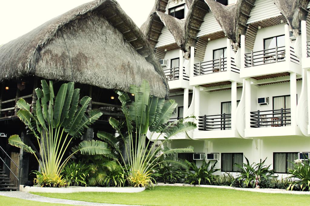 Java Hotel Laoag Bagian luar foto