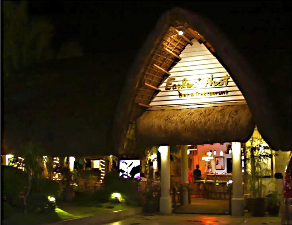 Java Hotel Laoag Bagian luar foto