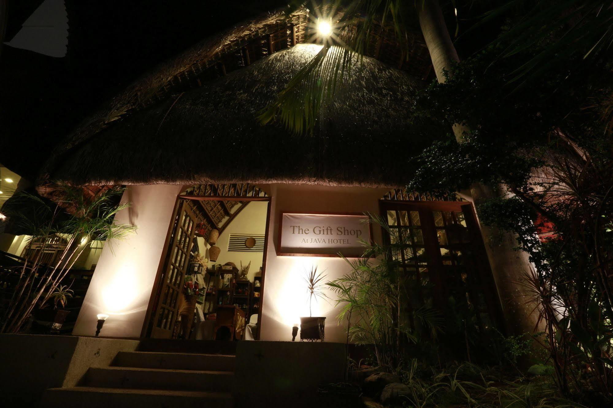 Java Hotel Laoag Bagian luar foto